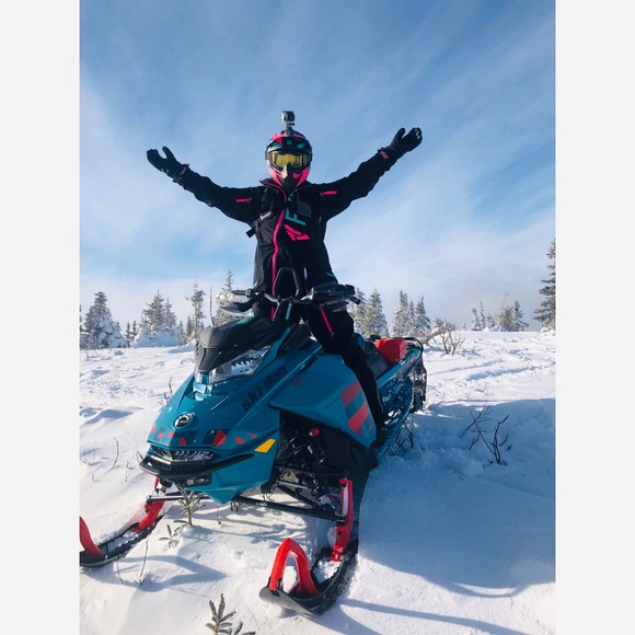 Meet your Posher, Sarah - Picture 3 of 4